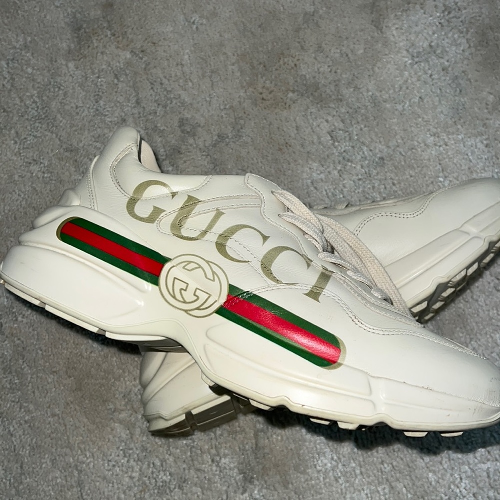 GUCCI SNEAKERS